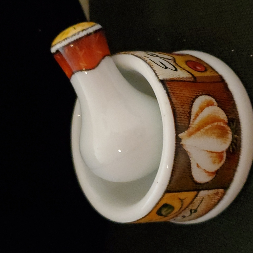 COPY - VINTAGE MINI MORTAR PESTLE SPICE GRINDER.